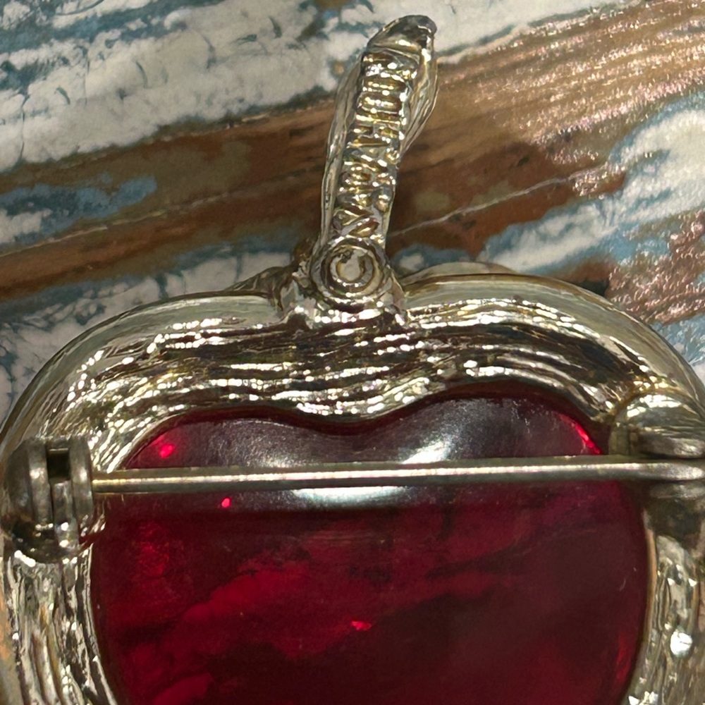Vintage Sarah Coventry "Adam's Delight" apple brooch